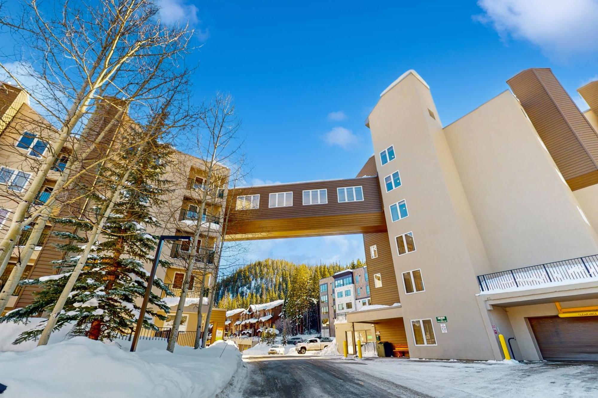 Iron Horse Studio Retreat Hotel Winter Park Exterior photo