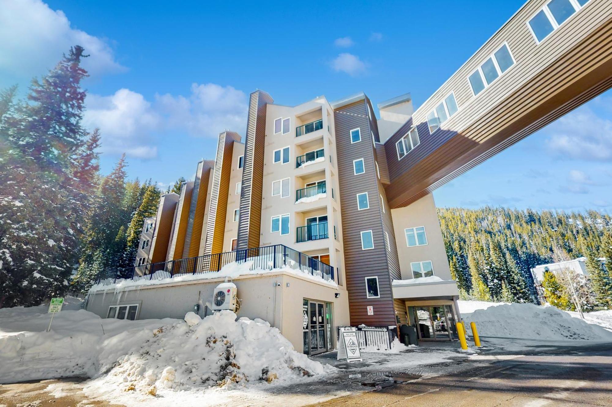 Iron Horse Studio Retreat Hotel Winter Park Exterior photo